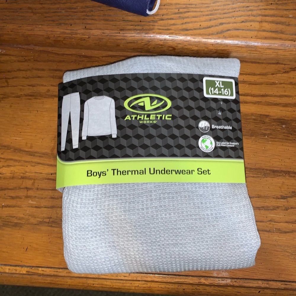 Boys thermal set